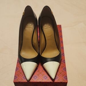 Tory Burch Blaxk And White Heels